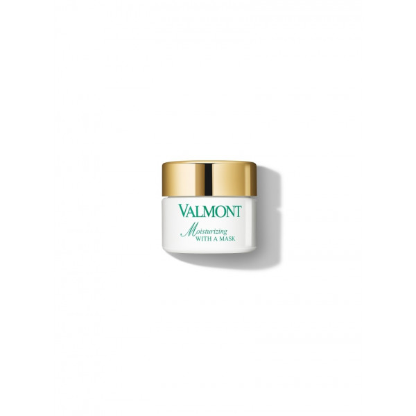 Moisturizing with a mask Valmont